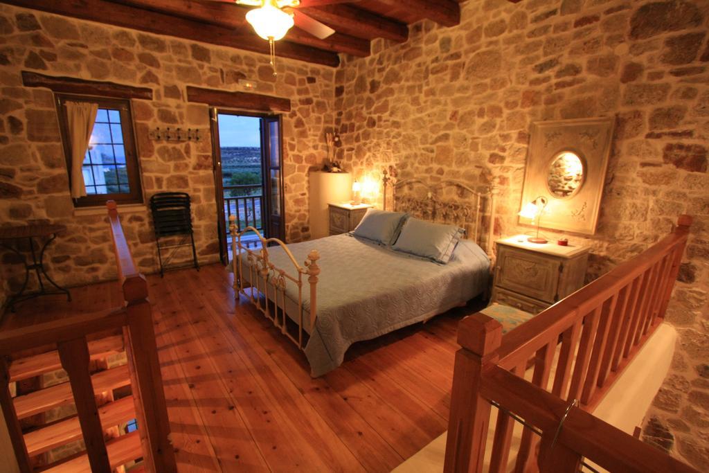 Lithos Traditional Guest Houses Xerokampos  Rom bilde